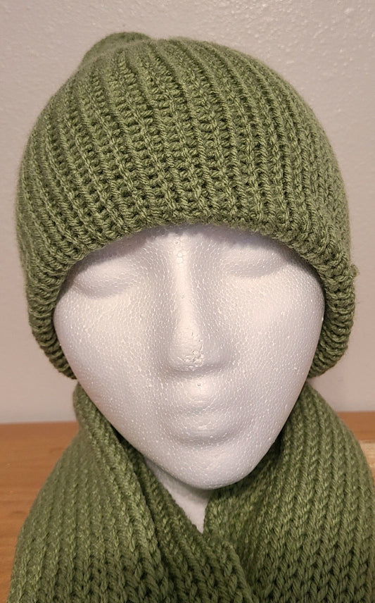 Green scarf and beanie set