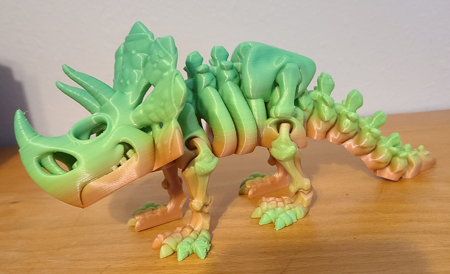 Flexi triceratops